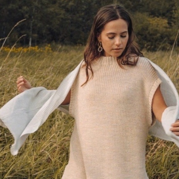 NEW - Be Kind Scarf - Picture 4 of 9